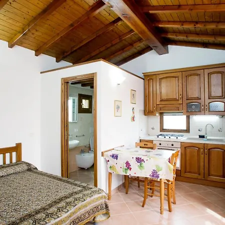 Residenza Le Tartarughe 公寓