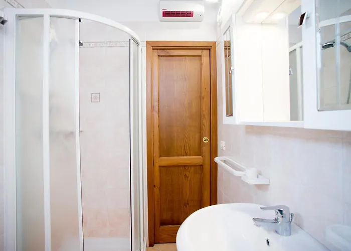 Residenza Le Tartarughe * 坎普码港