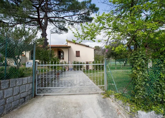 Residenza Le Tartarughe * 坎普码港